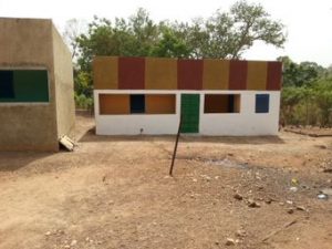 Casa Maternidad y Casa Comadorna Fongolimbi Abril 2015